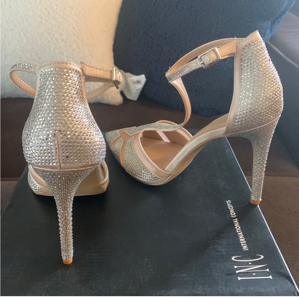 NWT INC Karsynf Beige Bling Heels - Picture 5 of 6